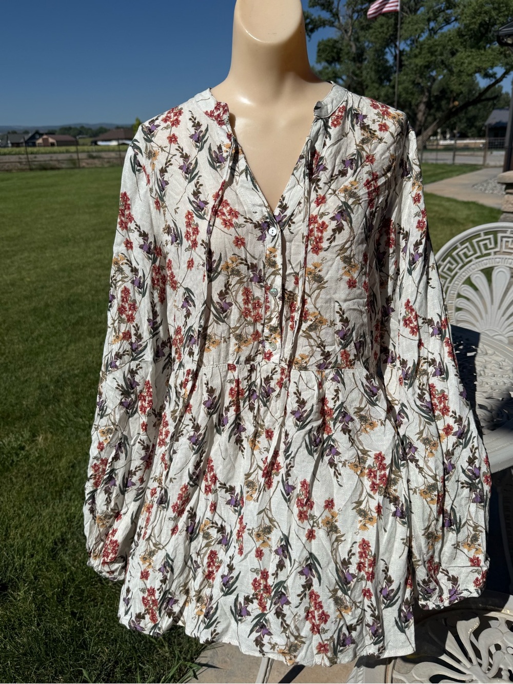 Color Thread Floral Babydoll Tunic Top